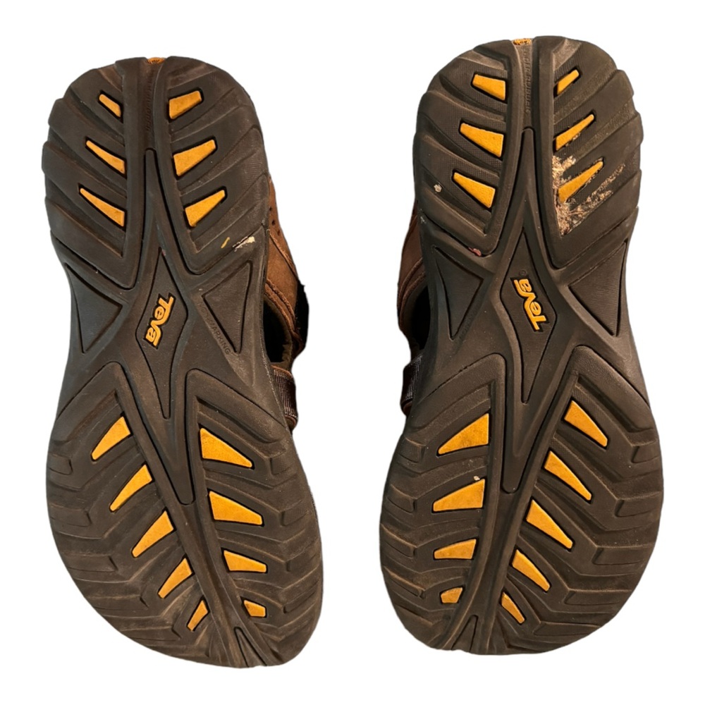 Men’s Teva’s size 9 - Picture 3 of 6